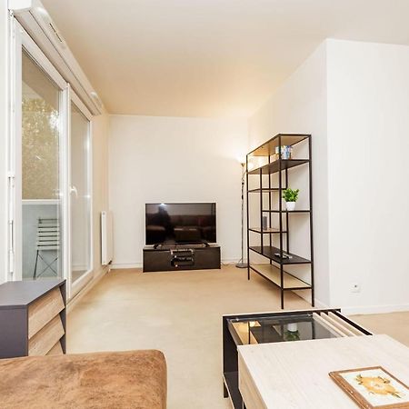 Bright 68 M2 Apartment Near The Stade De France โอแบวีลีเย ภายนอก รูปภาพ
