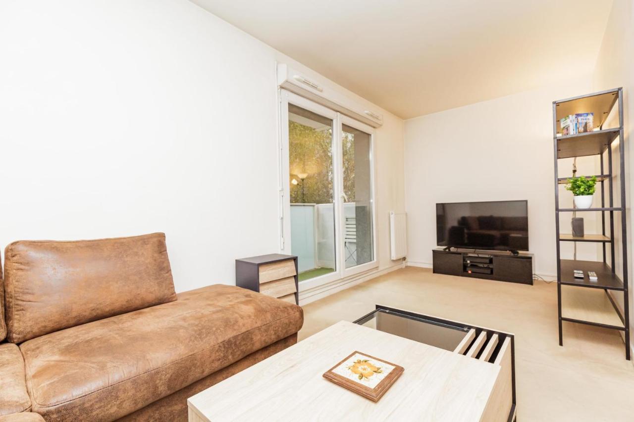 Bright 68 M2 Apartment Near The Stade De France โอแบวีลีเย ภายนอก รูปภาพ