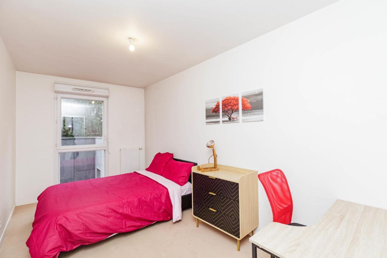 Bright 68 M2 Apartment Near The Stade De France โอแบวีลีเย ภายนอก รูปภาพ