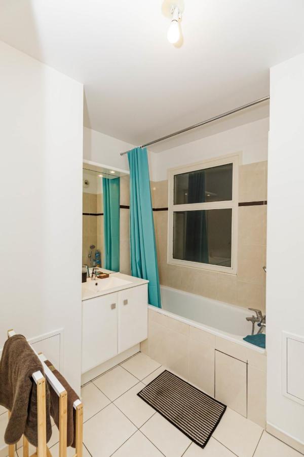 Bright 68 M2 Apartment Near The Stade De France โอแบวีลีเย ภายนอก รูปภาพ