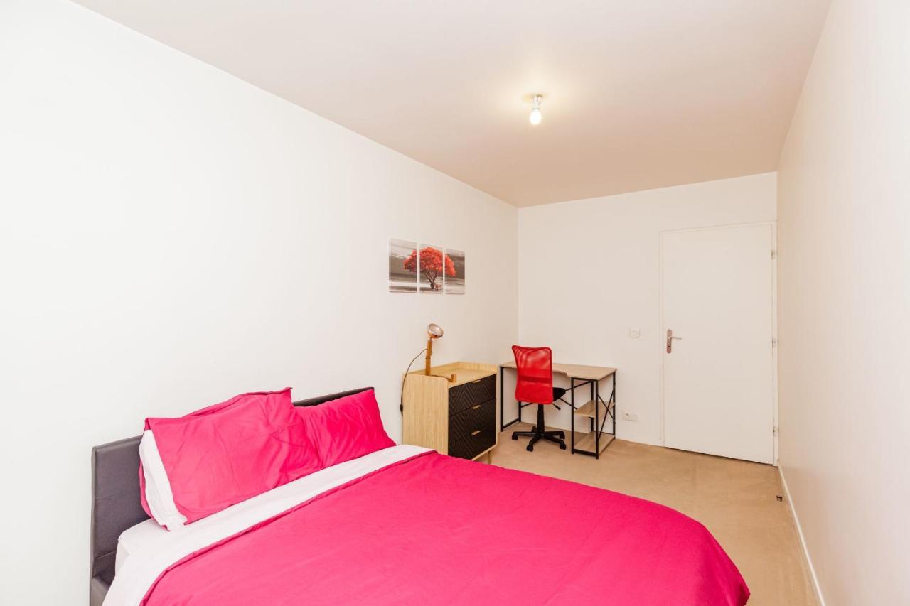 Bright 68 M2 Apartment Near The Stade De France โอแบวีลีเย ภายนอก รูปภาพ
