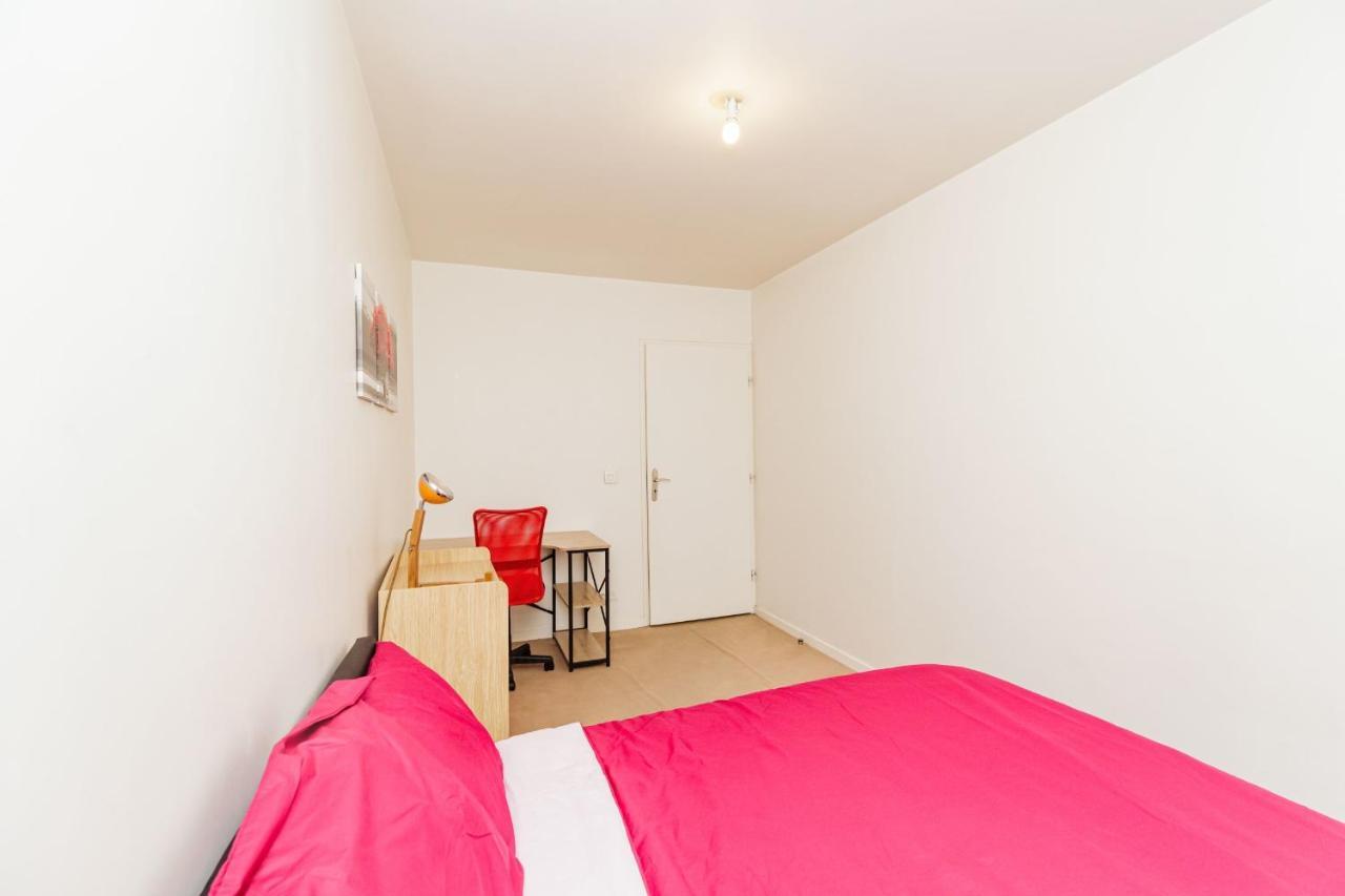 Bright 68 M2 Apartment Near The Stade De France โอแบวีลีเย ภายนอก รูปภาพ